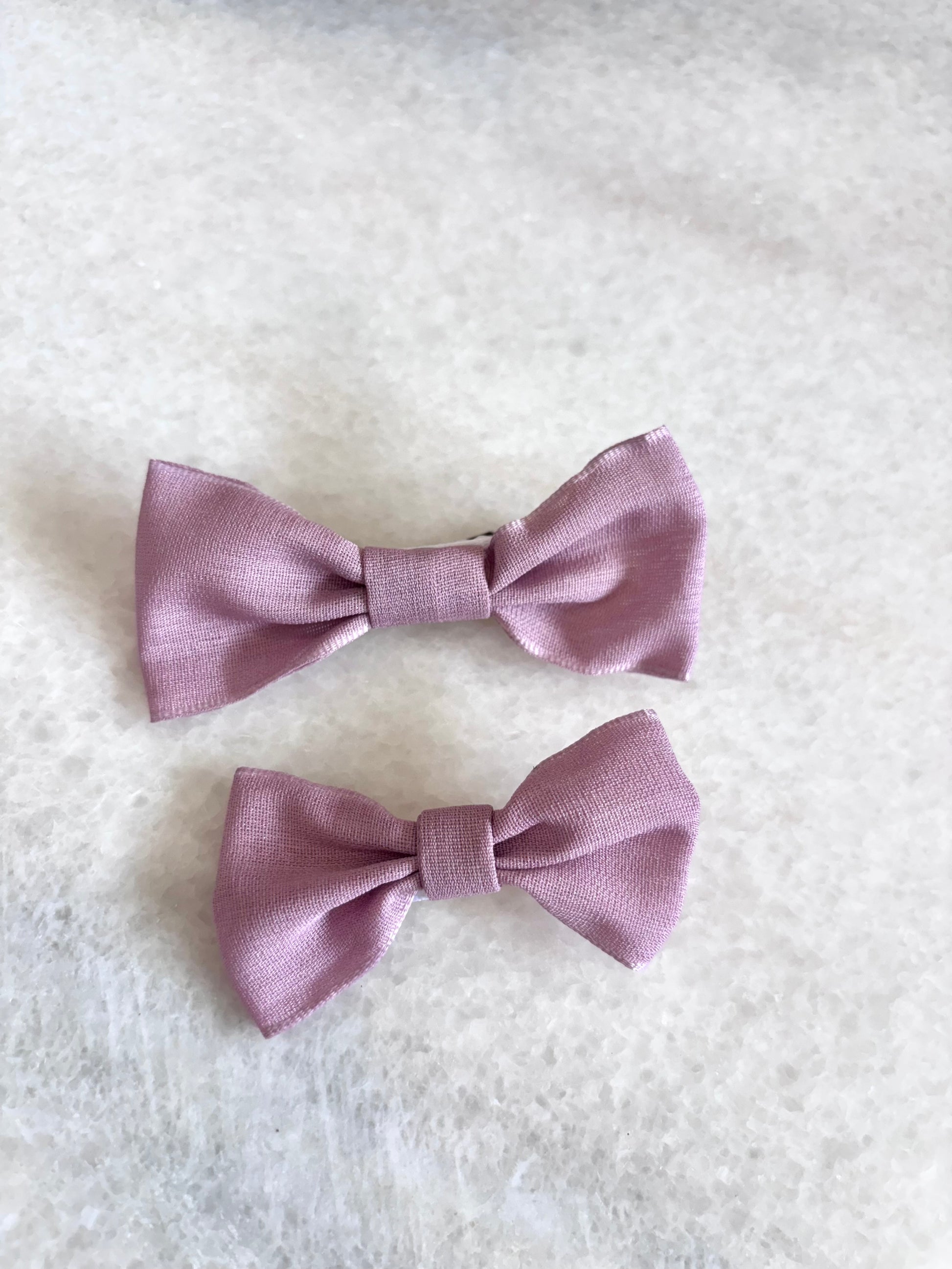 Alligator hair clips