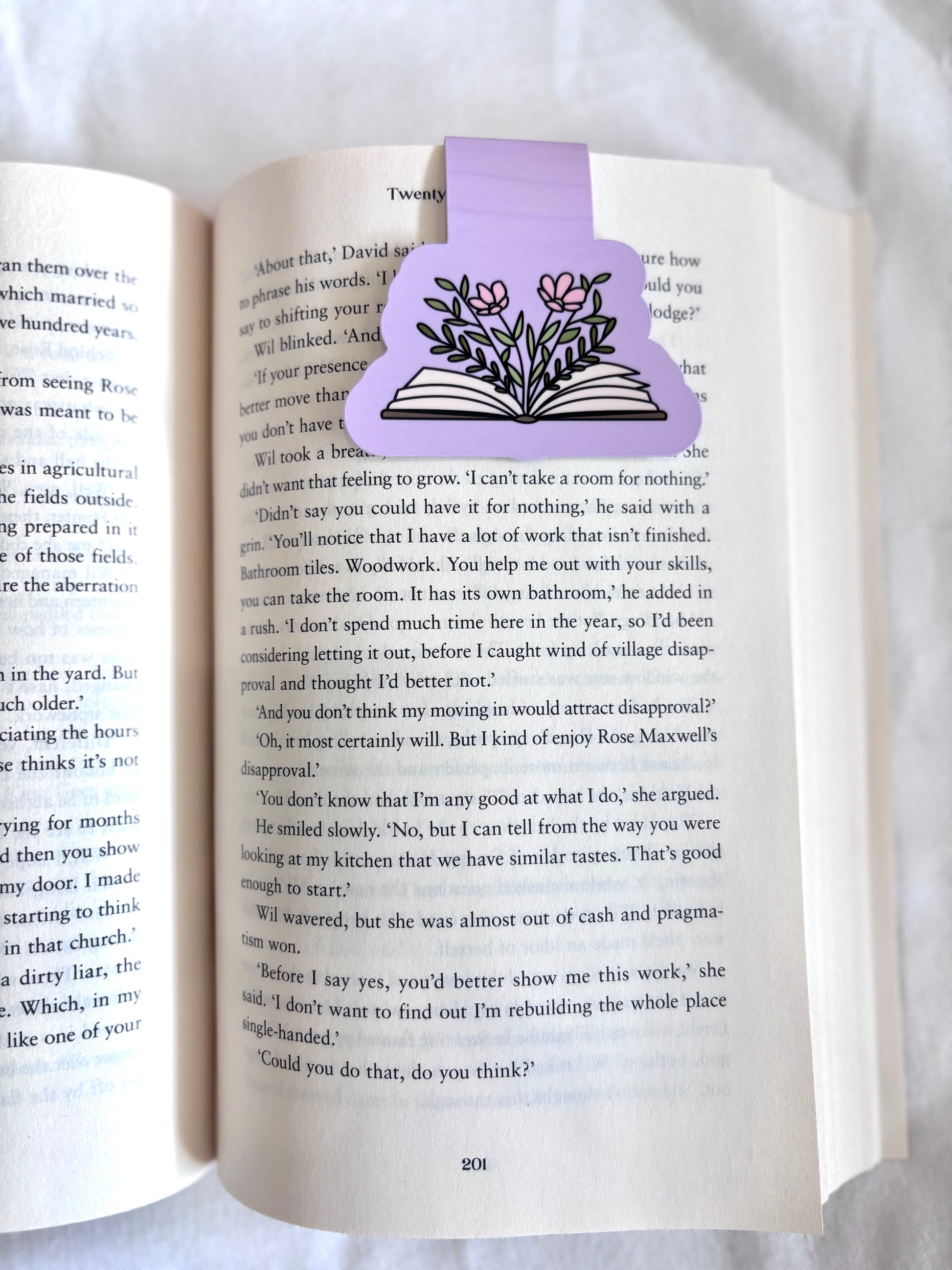 Magnetic bookmarks