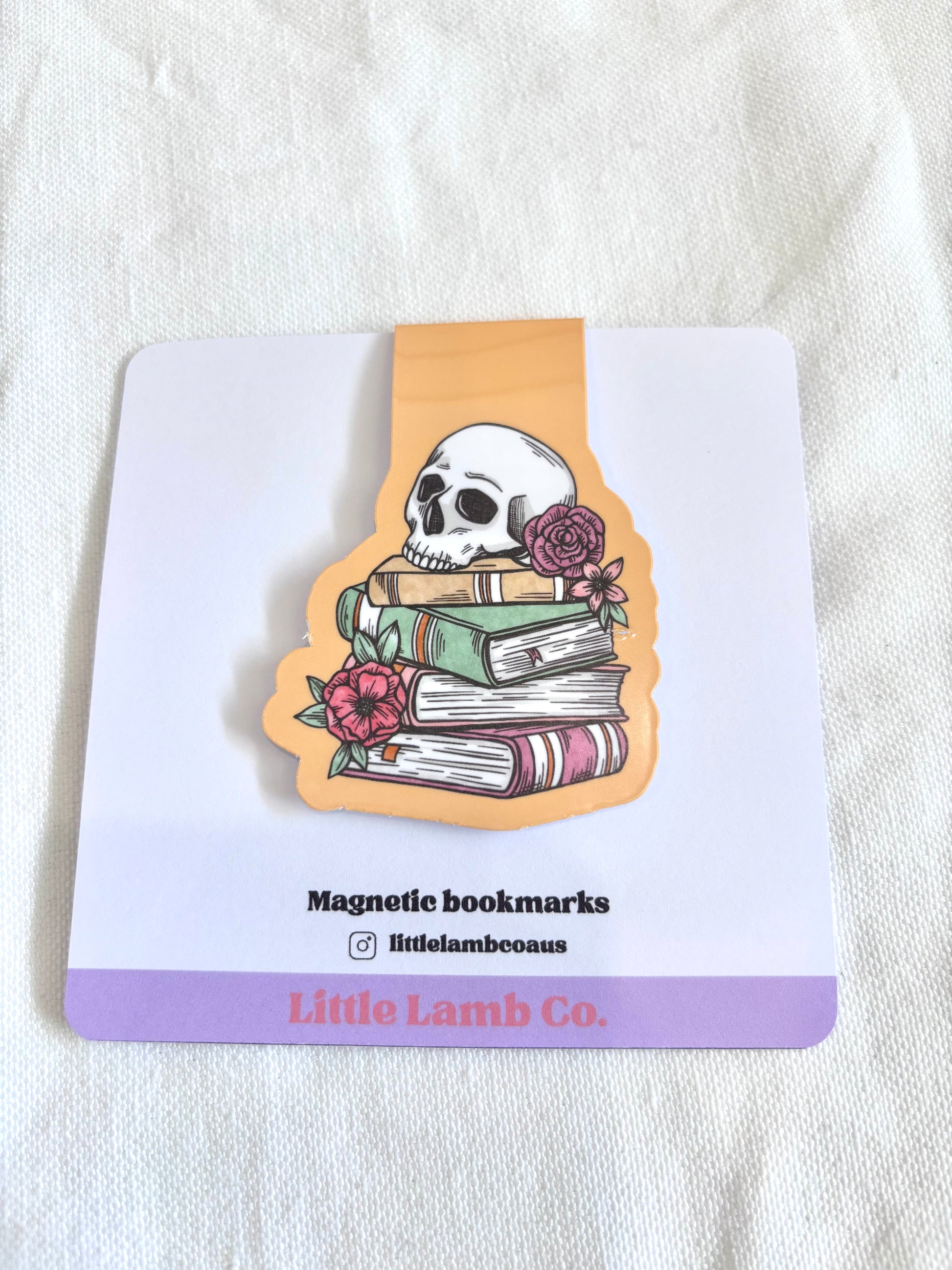Magnetic bookmarks