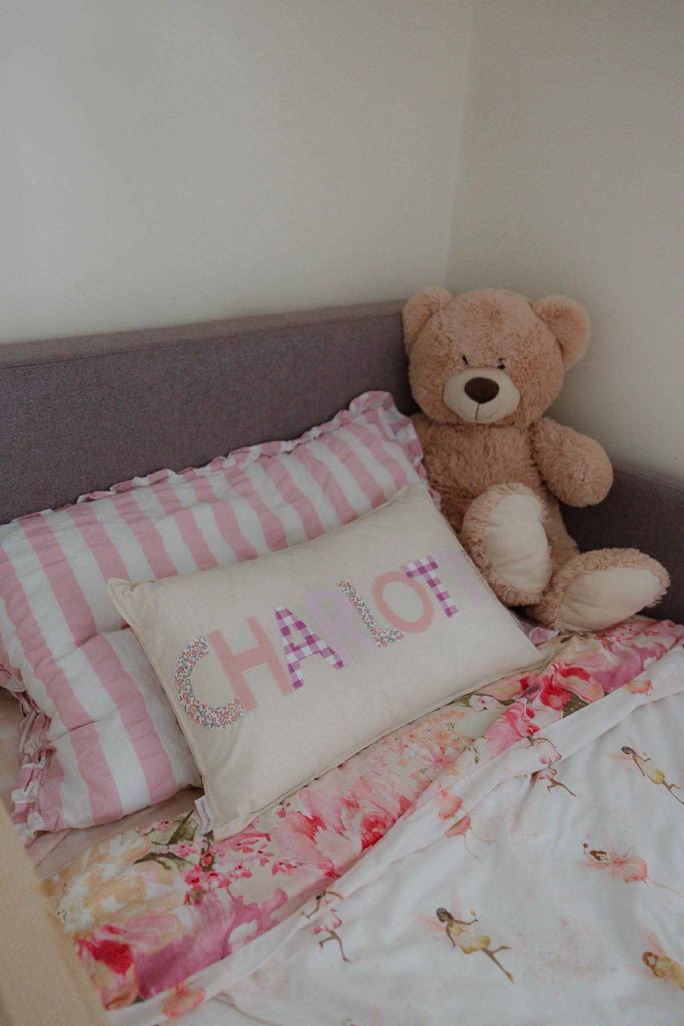 Personalised decoration pillow