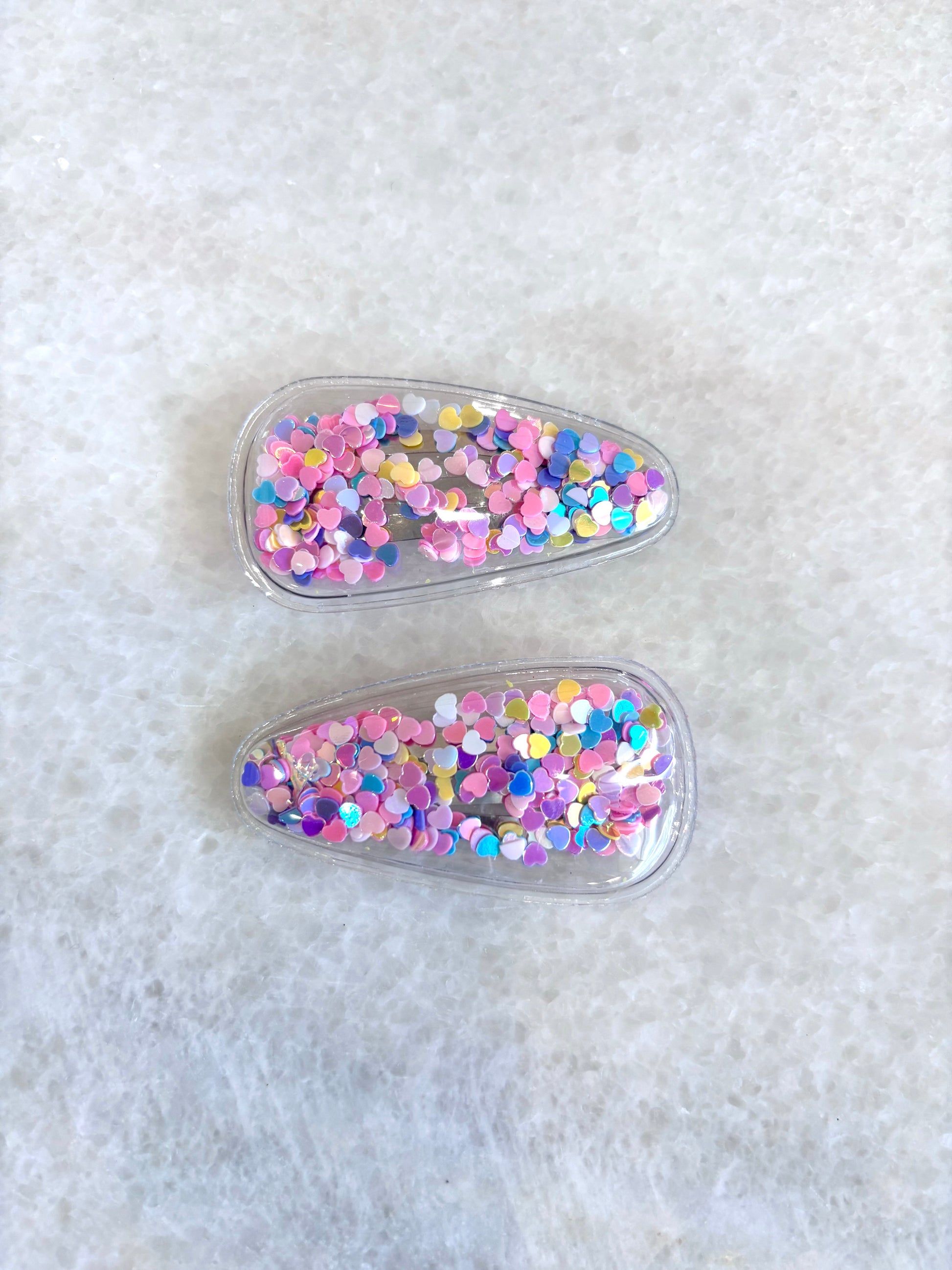 Shaker hair clips