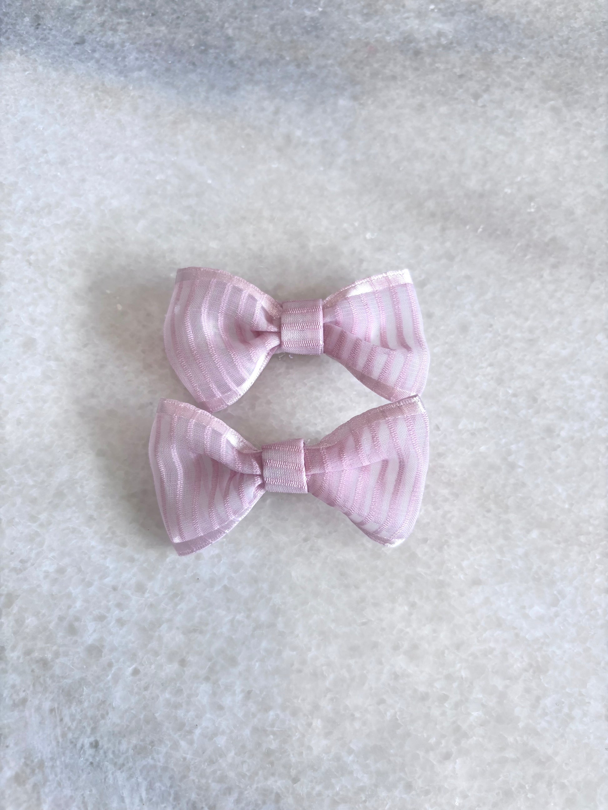 Alligator hair clips
