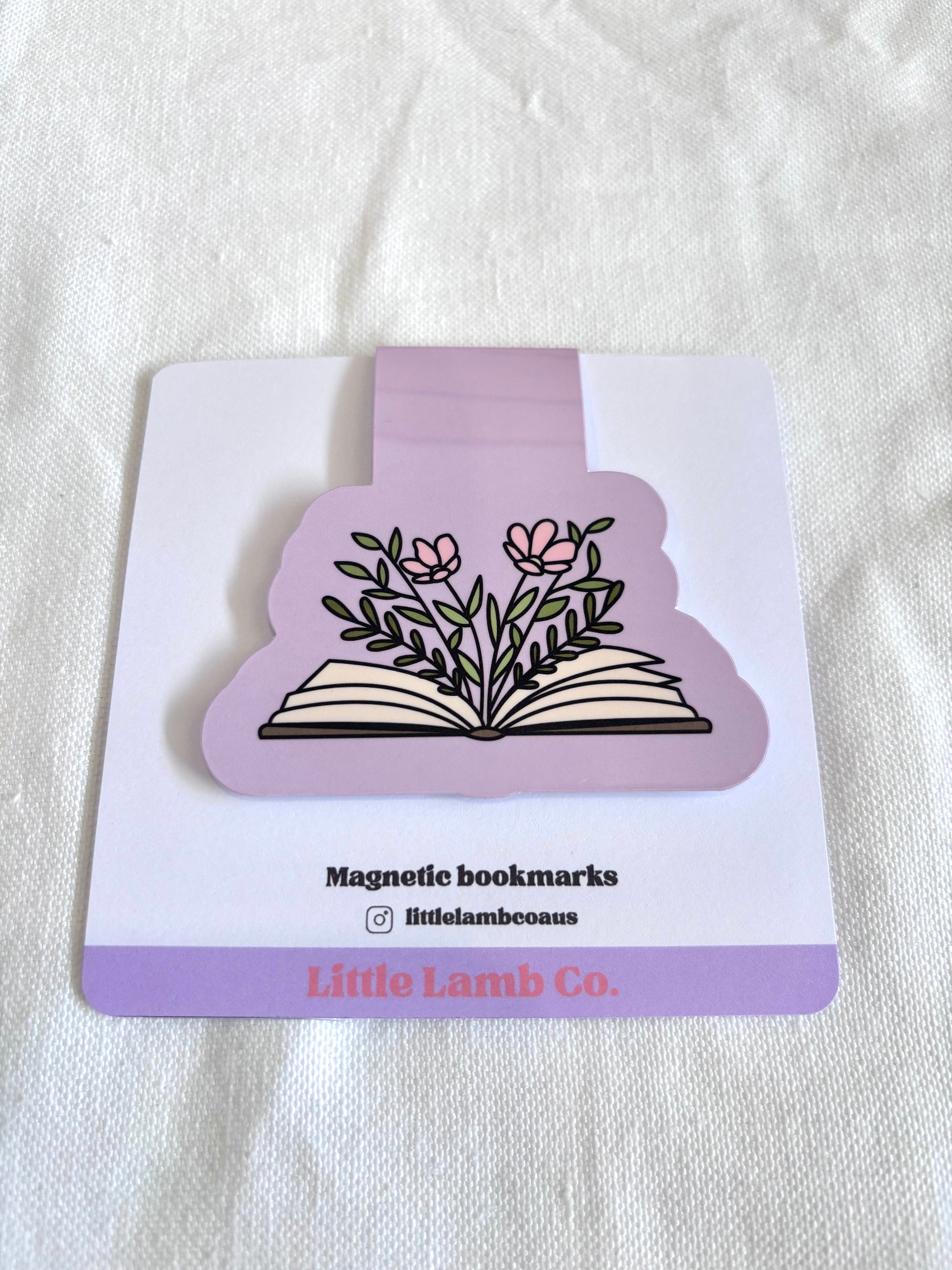 Magnetic bookmarks