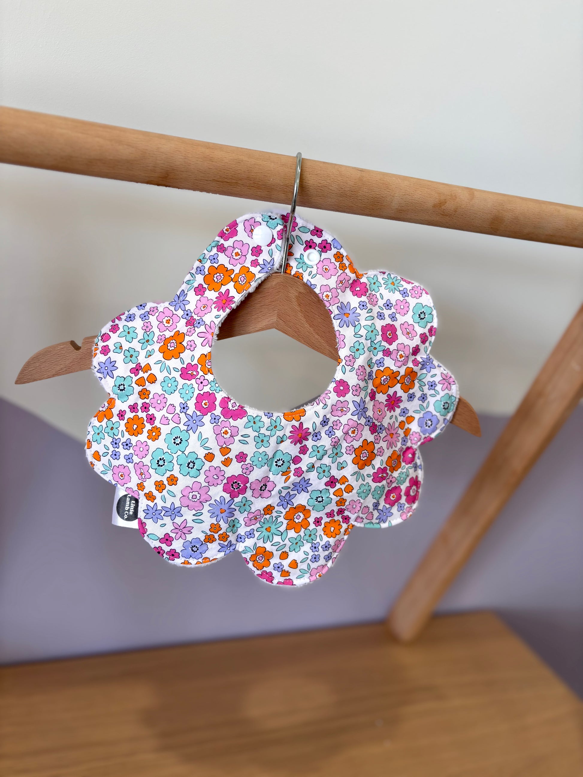 Custom 3 Layered waterproof Scallop Bibs